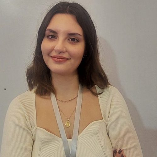 Evi Basta Evi Basta